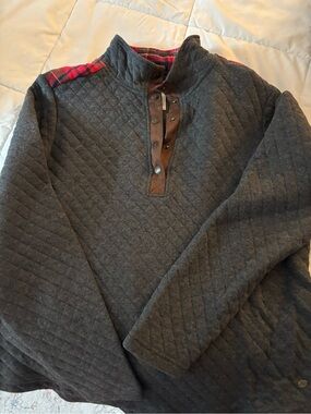 Legendary Whitetails Womens Quilted Dark Gray Pullover Sweater w/ Red Plaid Trim